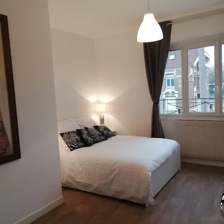 L'invitation Aux Voyages, Appart' De 2 A 10 Plac 아파트 Saint-Laurent-Blangy
